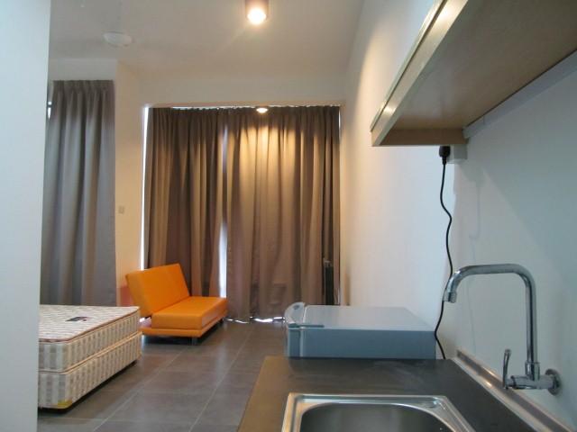 Empire Soho 700sf 1R2B FF Damansara Perdana