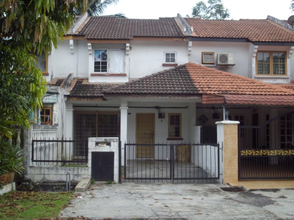 2sty 18x65 4R2B LH , Pandan Indah