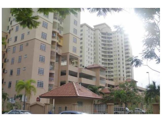 Zamrud Apt 1072sf 3R2B LH, Old Klang Road