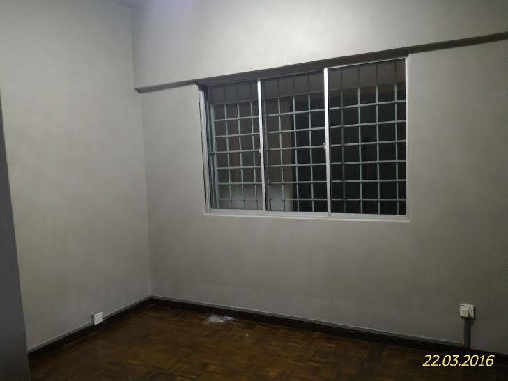 Le Chateau 1 Condo 1004sf 3R1B PF, Seputeh