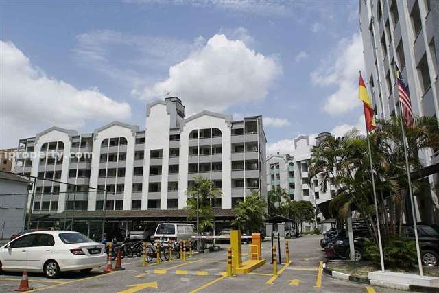 Fawina Court 802sf 2R2B PF ,Taman Putra Sulaiman