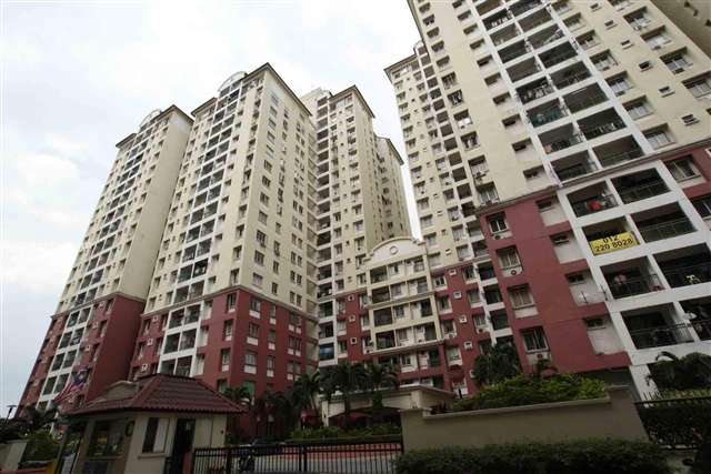 Perdana Selatan Condo 1250sf 4R2B LH, Serdang
