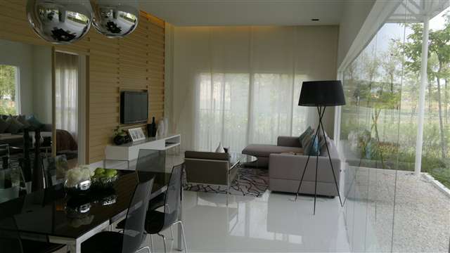 Wharf Residence 1076sf 3R2B PF , TTP , Puchong