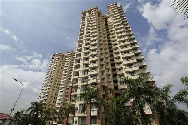 Gurney Heights Condo 1400sf 3R2B FF, Keramat