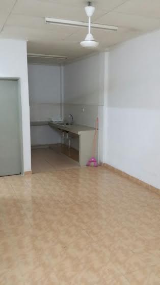 Indah Condo 850sf 3R2B LH, Damansara Damai