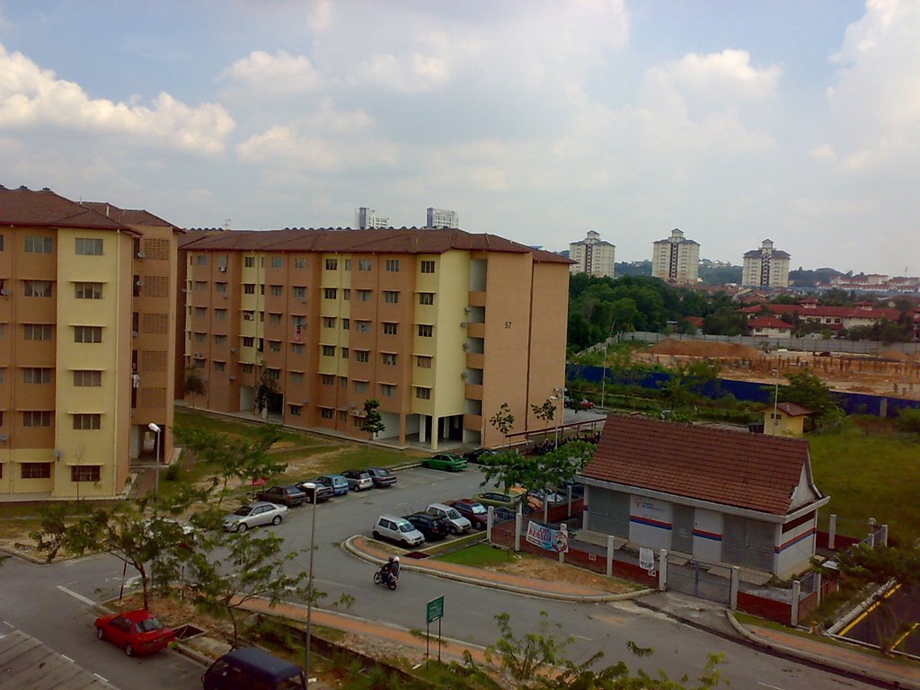 Pangsapuri Nilam Sari 657sf 3R2B LH, Shah Alam