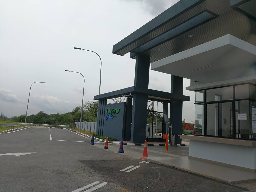 Green Park Residence 854sf 3R2B PF,Seri Kembangan - photo 1