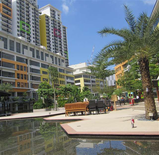 R1 Condo 845sf 1R1B FH, Setiawalk Puchong - photo 4