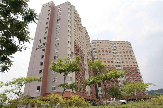 Desaminium Flora Condo 850sf 3R2B LH, Seri Kembang - photo 6