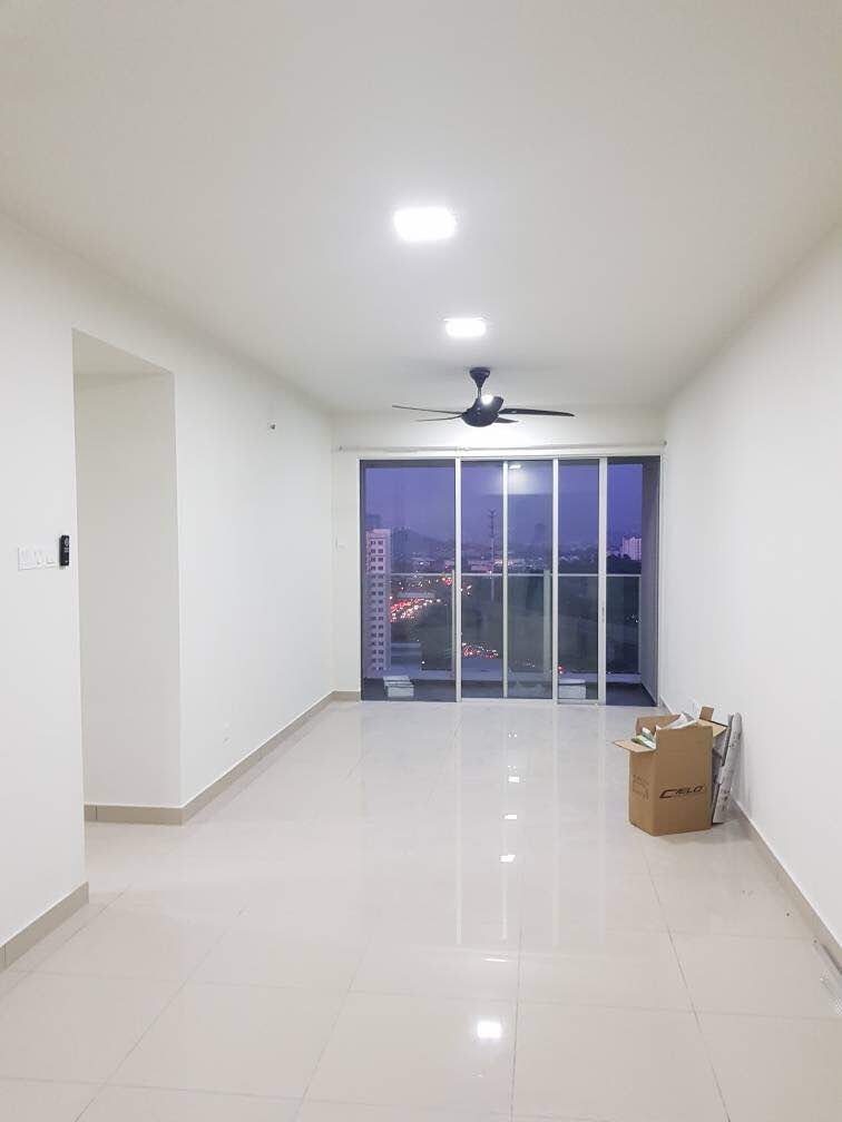 Maxim Residences 850sf 2R2B LH, Taman Connaught - photo 2
