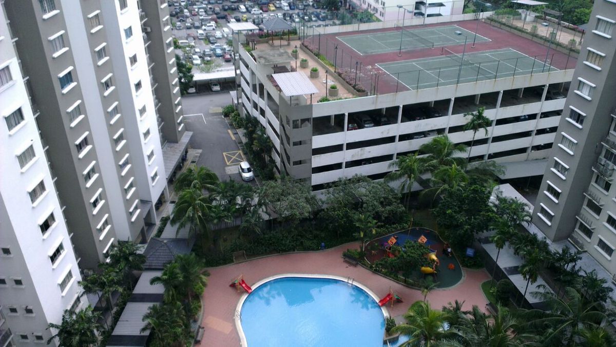 Puncak Damansara Condo 855sf 3R2B LH, Bdr Utama - photo 3