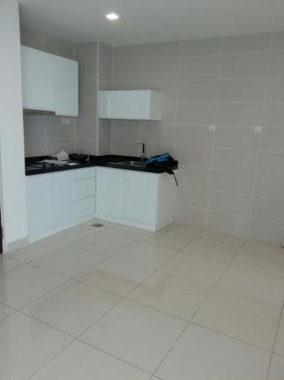 Central Residence 686sf 2R1B FH, Sungai Besi - photo 3
