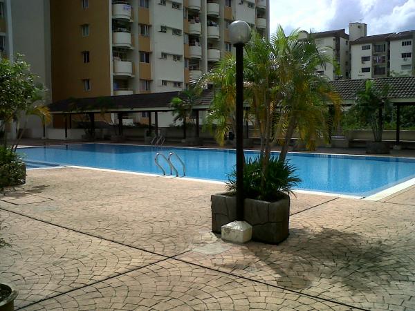 Meadow Park 1 , 1000sf 3R2B PF , Kuchai Lama KL - photo 2