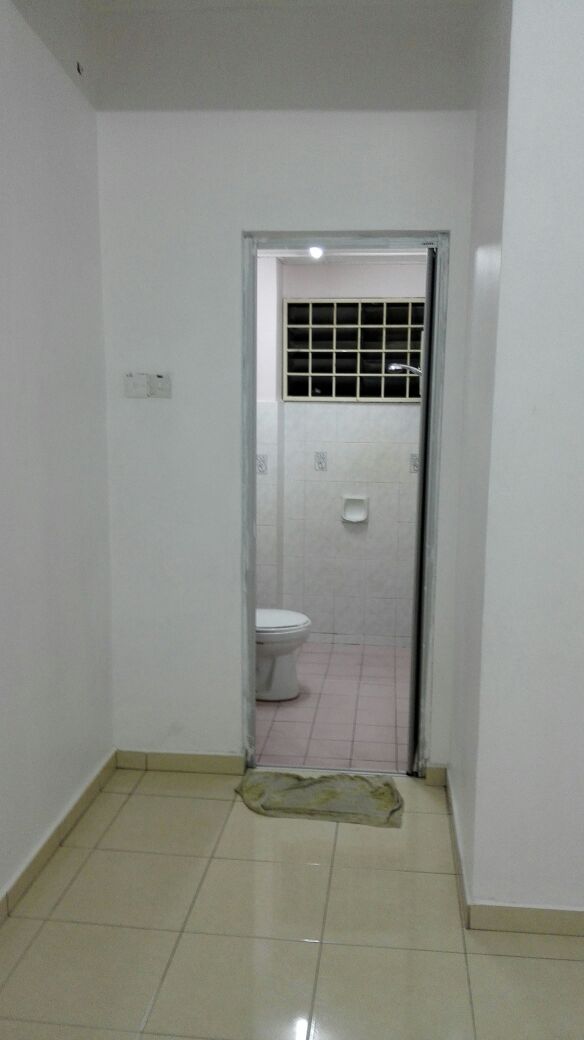 Sri Kesidang Apt 850sf 3R2B PF,Bandar Puchong Jaya - photo 1
