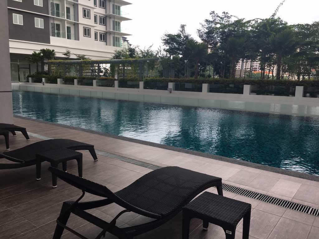 Southbank Residence 953sf 3R2B FF, Old Klang Road - photo 1