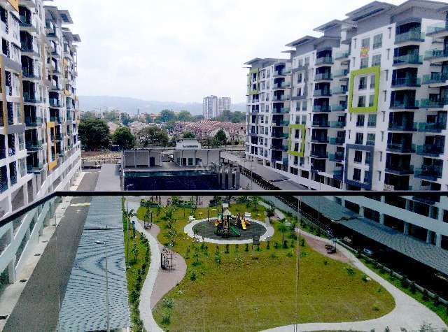 Mahkota Garden 1164sf 3R2B PF, Bdr Mahkota Cheras