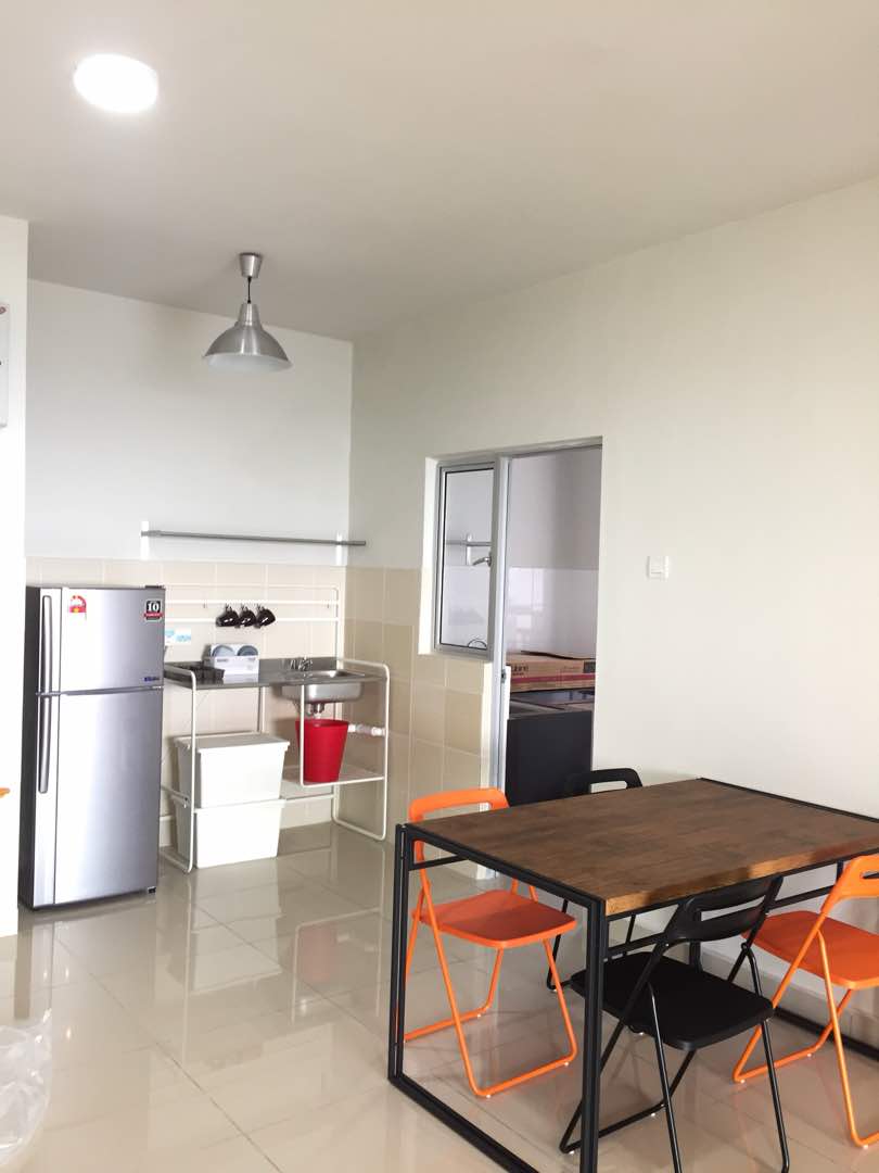 Maxim Residences 850sf 2R2B PF, Taman Connaught - photo 8
