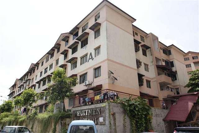 Lestari Apt 650sf 3R2B LH, Damansara Damai
