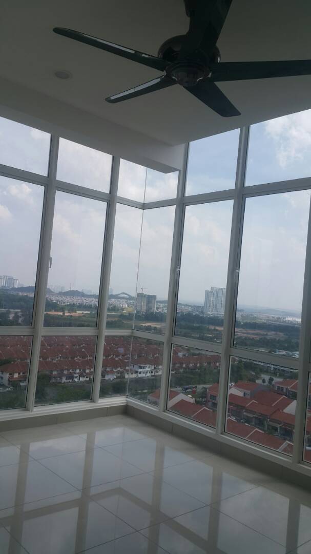 3 Elements 1018sf 3R2B LH, Seri Kembangan - photo 1