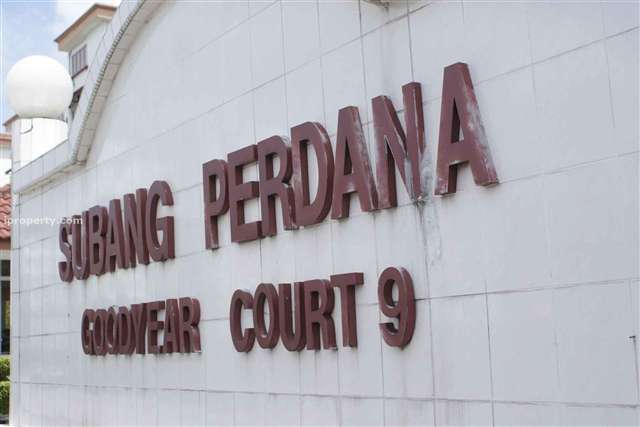 Goodyear Court 9, 883sf 3R2B PF , USJ - photo 3