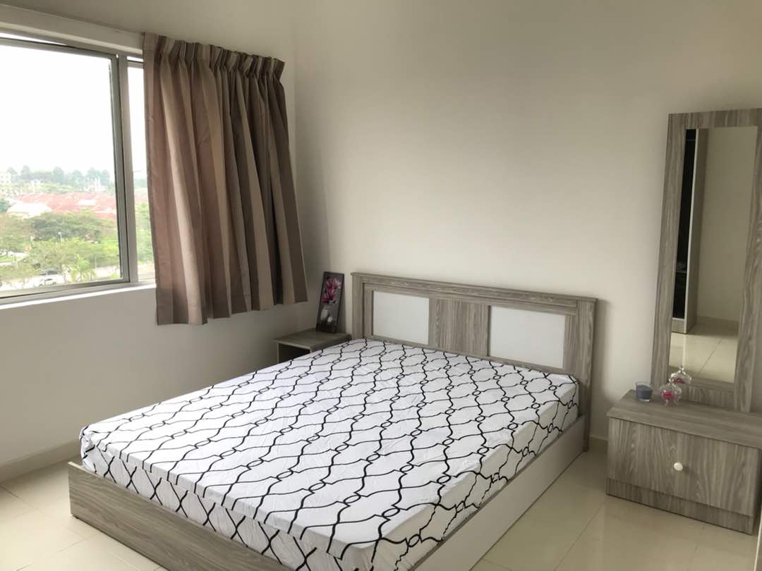i Residence 1000sf 3R2B FF, Kota Damansara - photo 2