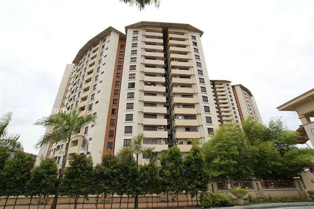 Palm Spring 1023sf 3R2B PF , Kota Damansara