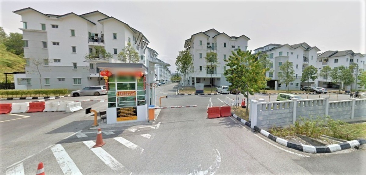Banyan Villa Seri Kembangan - photo 2