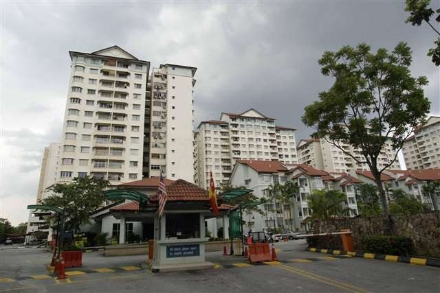 Puncak Seri Kelana Ara Damansara 1040sf High Floor - photo 1