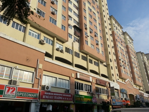 Suria Kinrara Apartment, 712SF, Bandar Kinrara - photo 1
