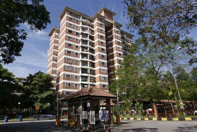 Forest Green, CORNER, POOL VIEW, 975SF, Bandar Sun - photo 2