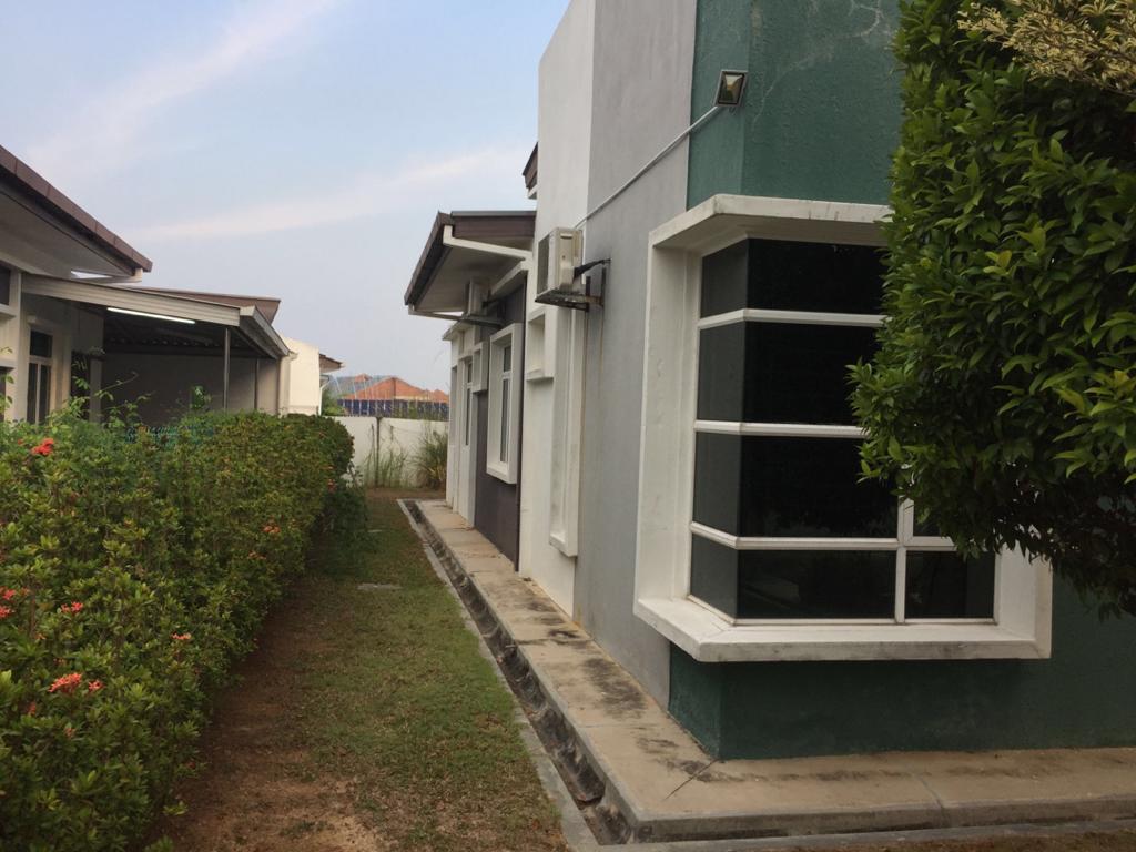 Paya Rumput Perdana Single Storey bungalow - photo 5