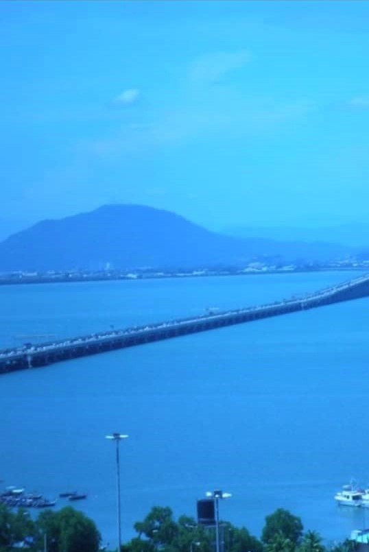 The View, Furnished Renovated, Seaview, 850K only - photo 7