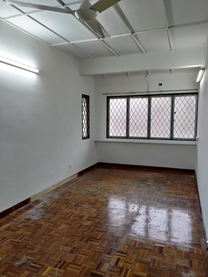 SS2 Double Storey House Petaling Jaya By Yeevy - photo 4