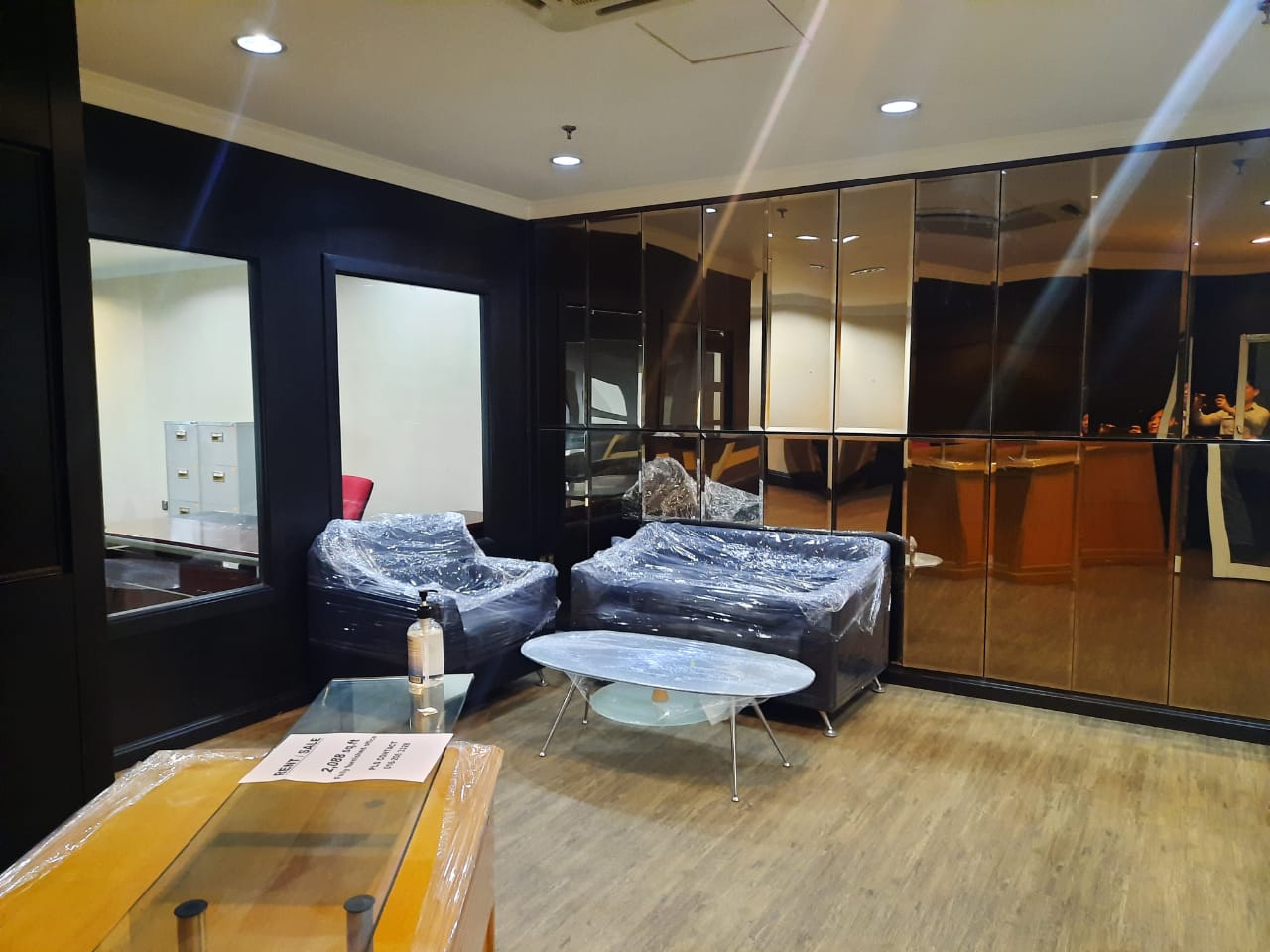 Metropolitan Square Office Unit For Rent - photo 4