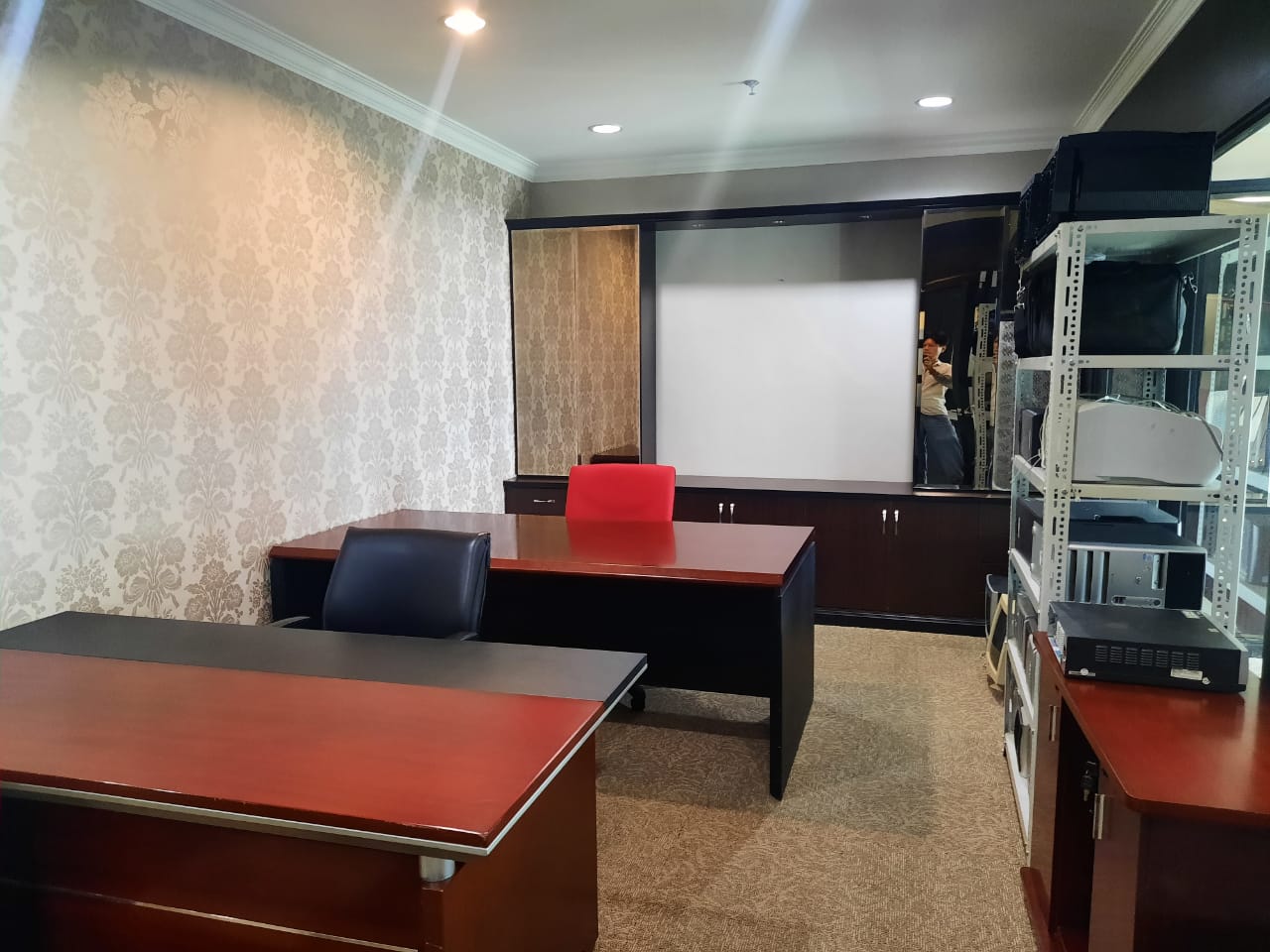 Metropolitan Square Office Unit For Rent - photo 11