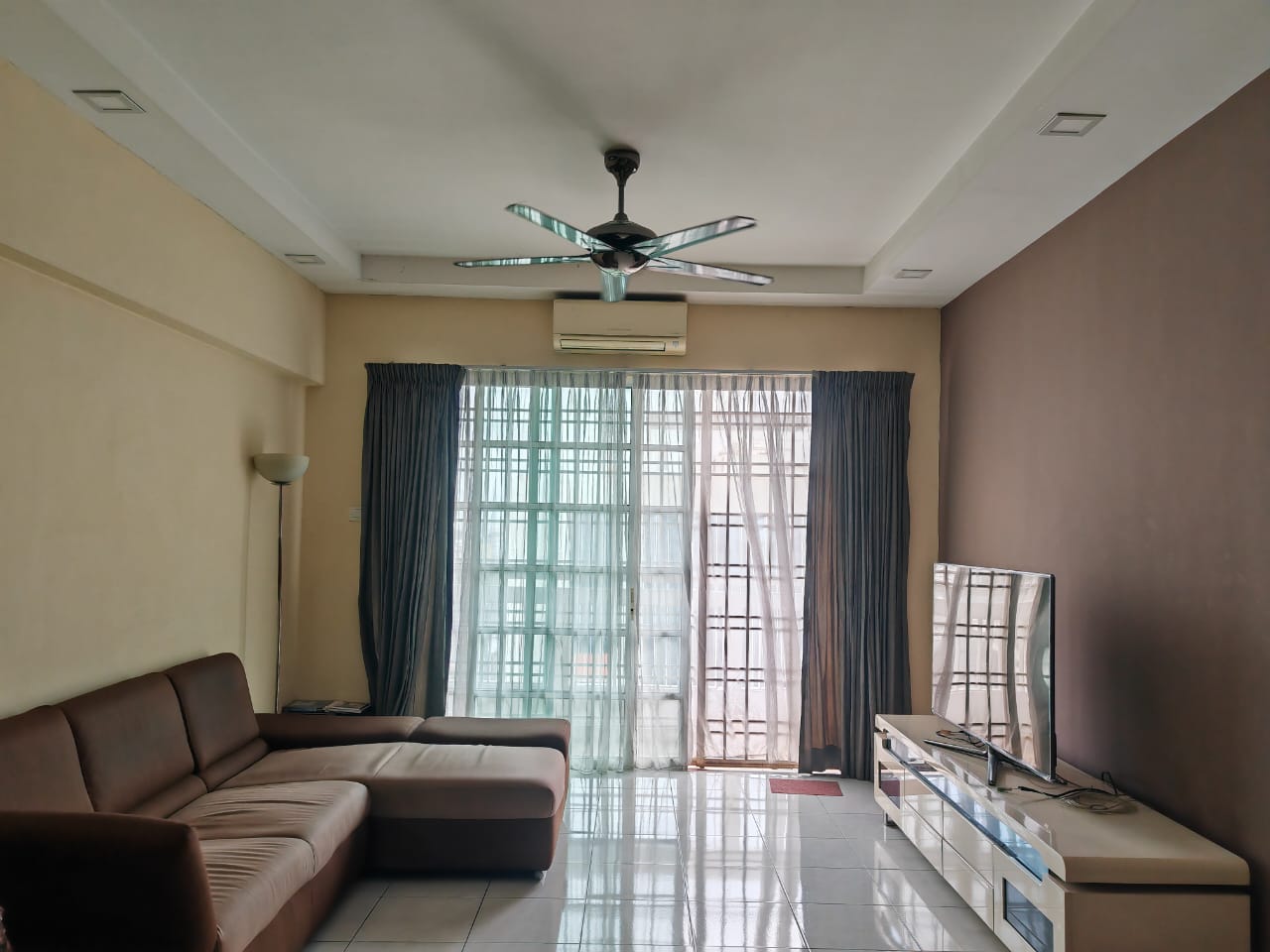 Kelana Jaya Sterling Condo by Dionne - photo 2