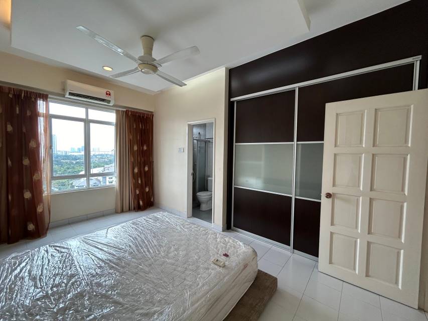 Kelana Jaya Sterling Condo by Dionne - photo 6