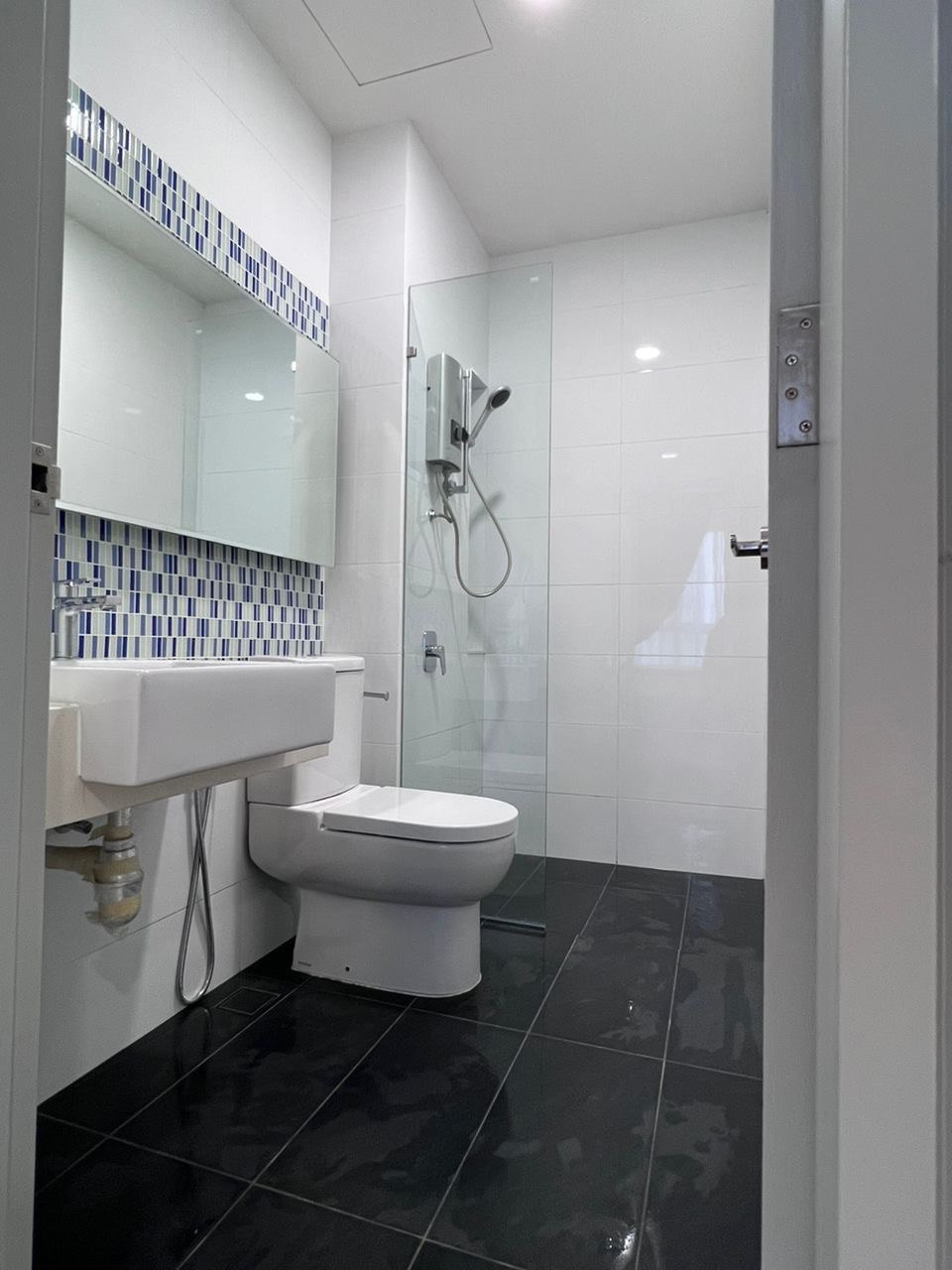 HighPark Suites Studio FF By Chai - photo 3
