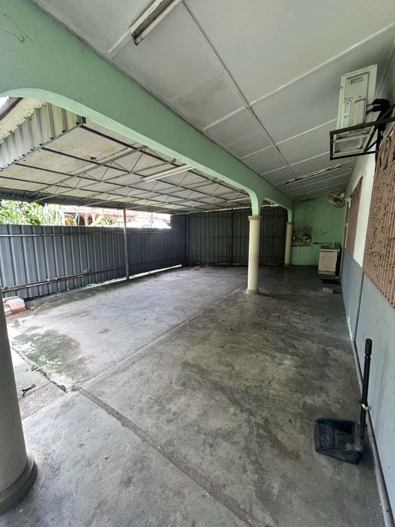 Sungei Way Single Storey Terrace Corner by Dionne - photo 2