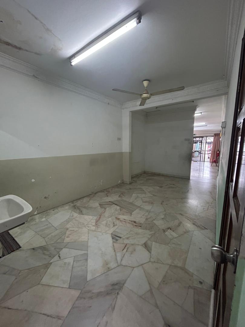 Sungei Way Single Storey Terrace Corner by Dionne - photo 10