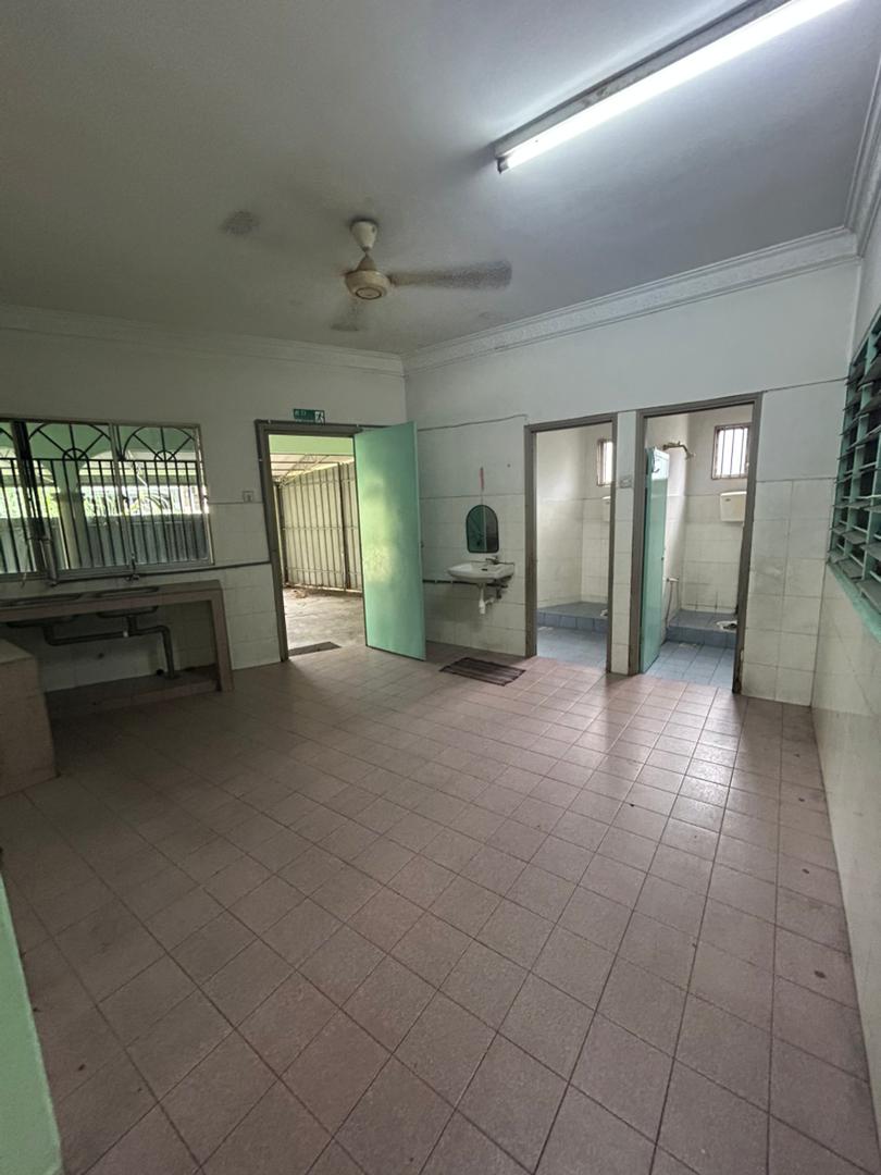 Sungei Way Single Storey Terrace Corner by Dionne - photo 11