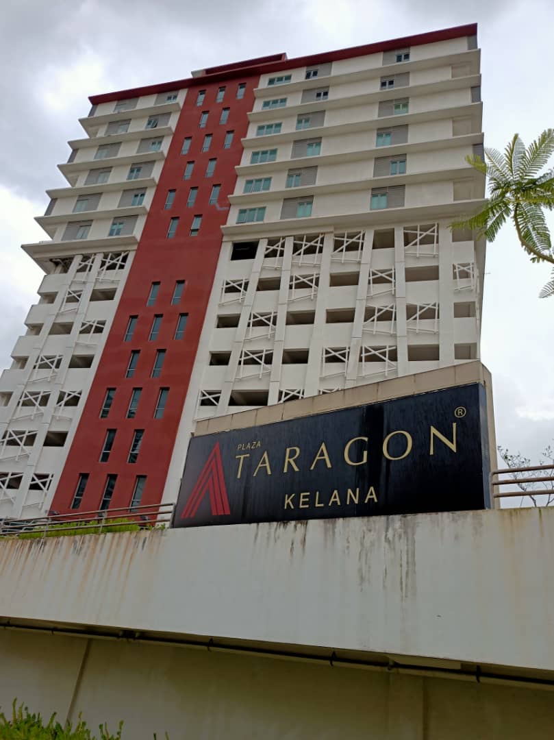 FULLY FURNISHED OFFICE UNIT IN PLAZA TARAGON