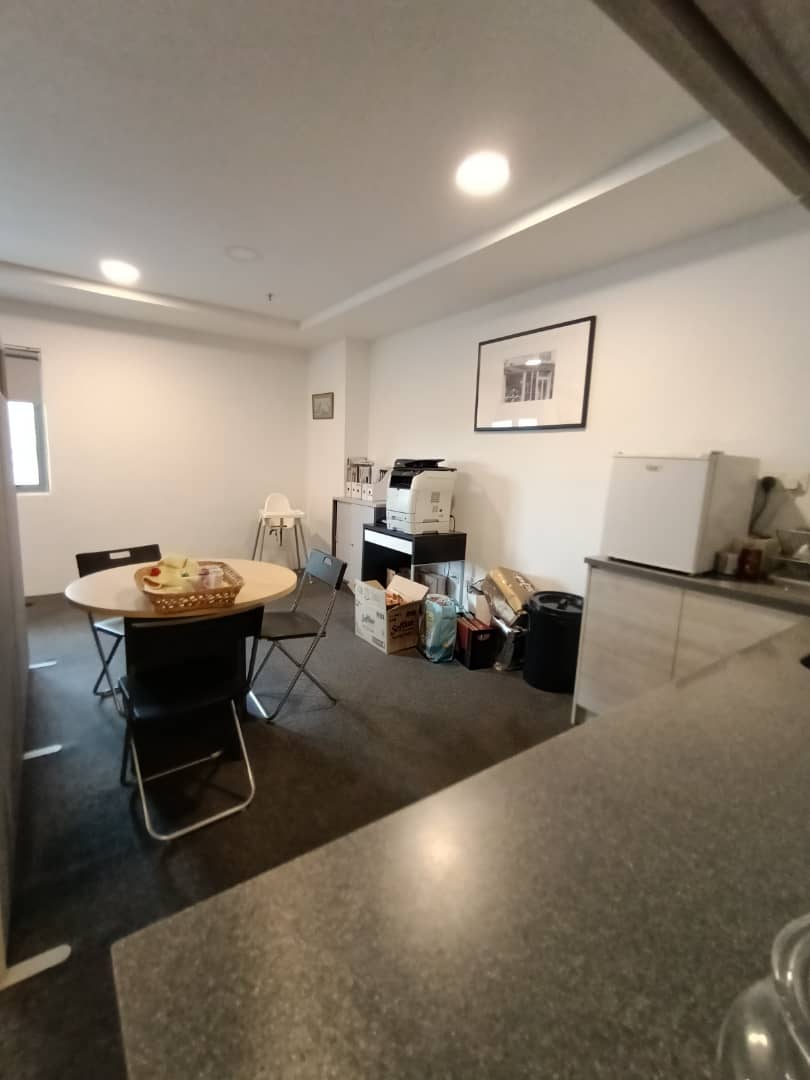 FULLY FURNISHED OFFICE UNIT IN PLAZA TARAGON - photo 7