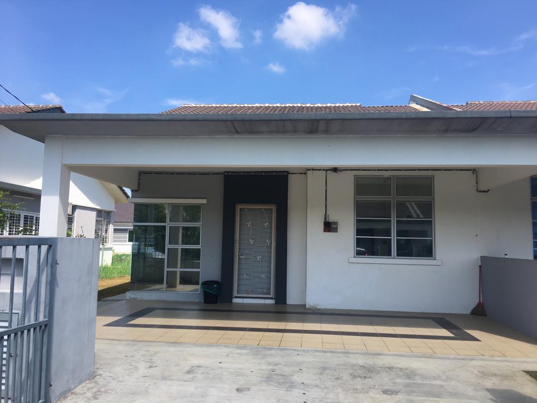 SINGLE STOREY SEMI D DESA SALAK PEKERTI 16