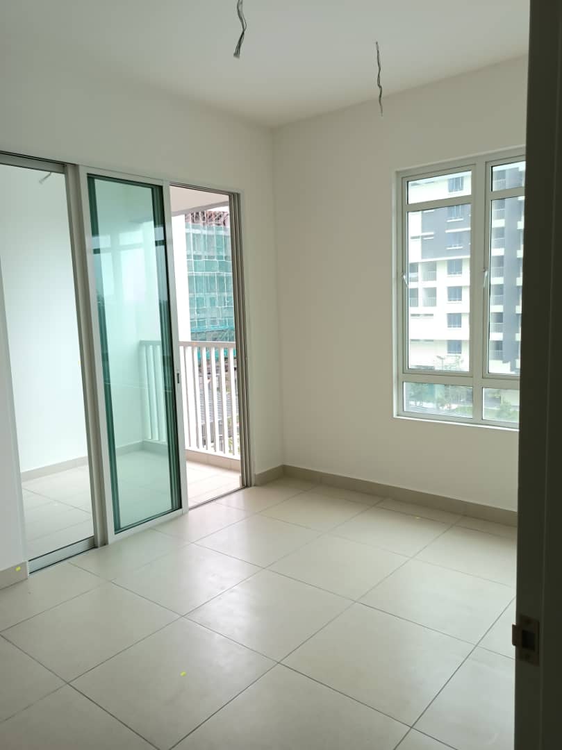 BRAND NEW CONDOMINIUM RESIDENSI SUASANA - photo 3