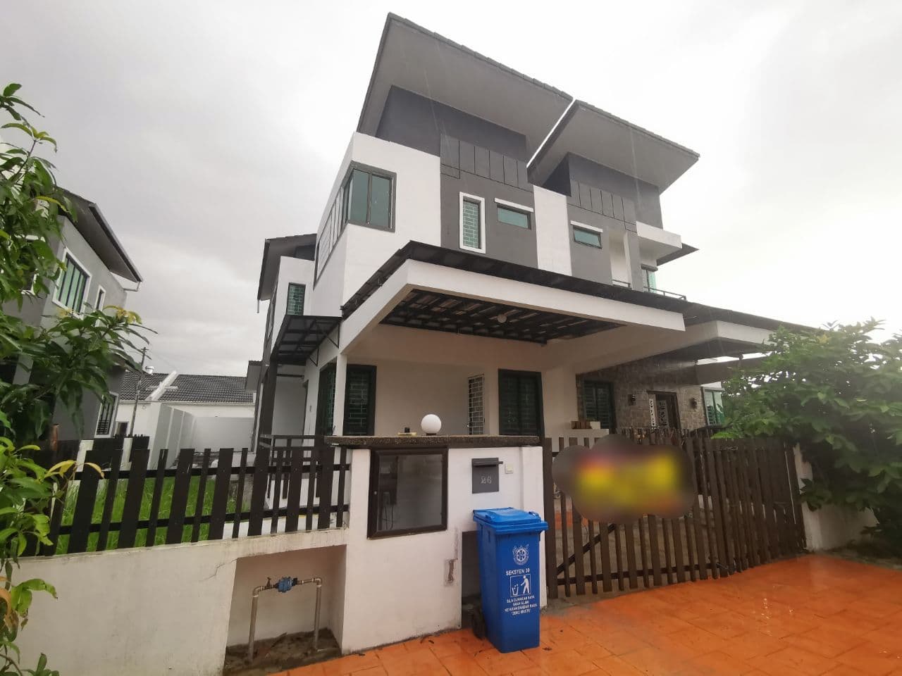Double and Half Storey Semi D Seksyen 30 Shah Alam - photo 1