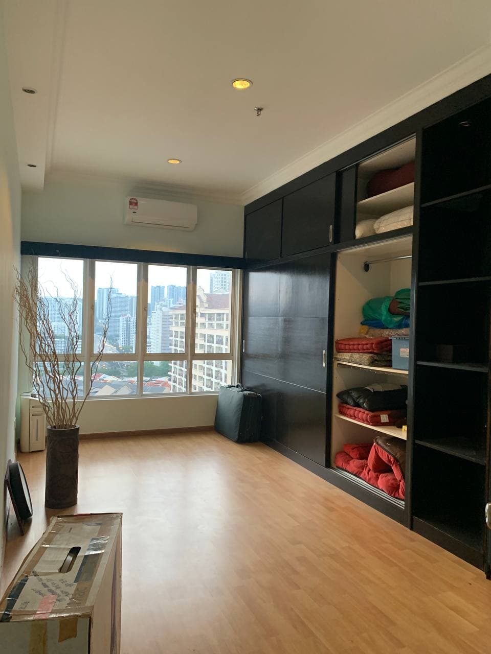 Waldorf Tower - photo 3