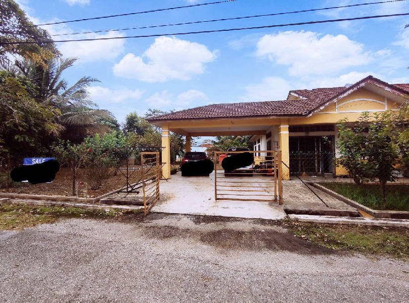 Corner lot semi-d setingkat taman impiana kuala rompin