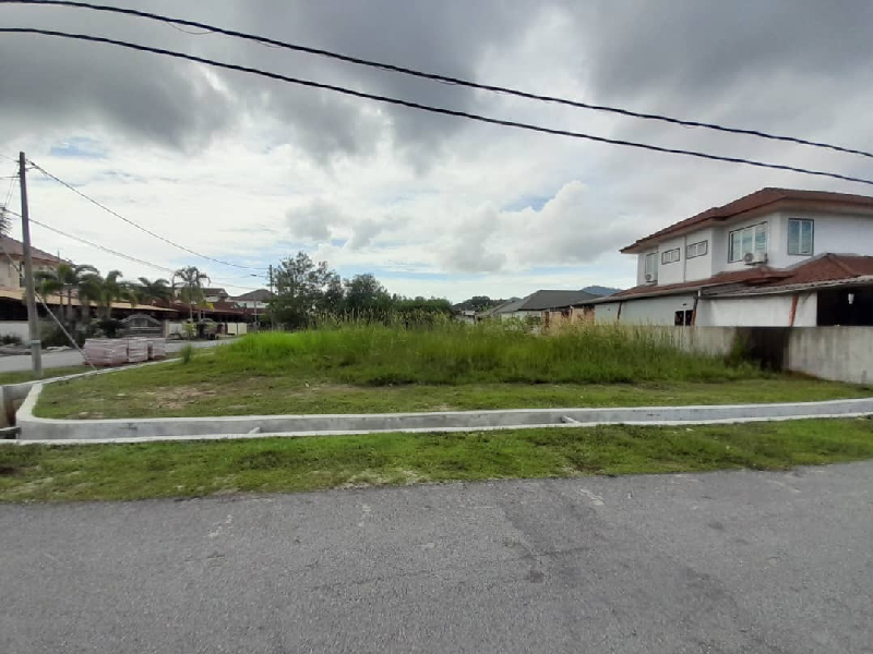 CORNER LOT TANAH LOT BANGLO UNTUK DIJUAL DI SERI MANJUNG PERAK  - photo 3