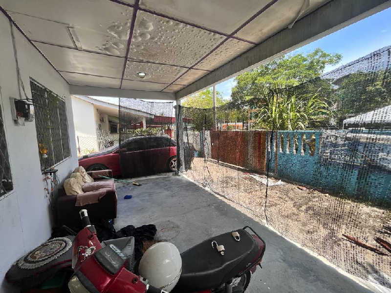 Rumah Teres Setingkat Di Taman Putri Lindungan Bulan Station 18  - photo 2
